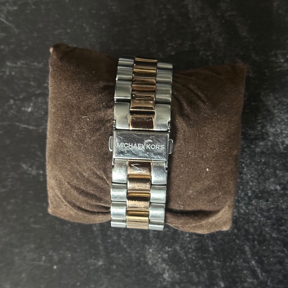 Michael Kors Runway Two-Tone Bracelet Watch EUC - Picture 2 of 4